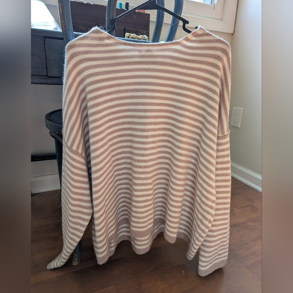 Carly Jean Los Angeles Wesley Sweater